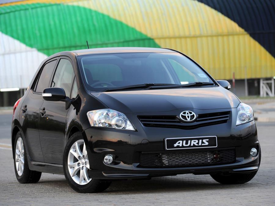  Toyota Auris 5-Door by TRD 2011 года  (ZA) (фото 6 из 18)